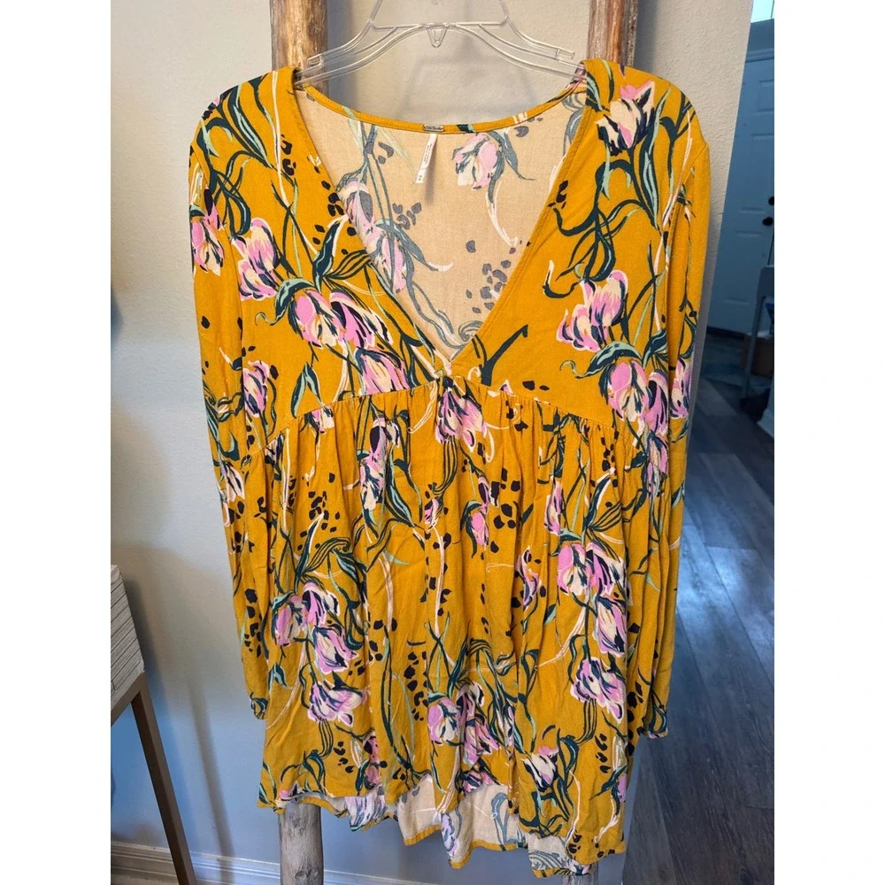 Free People Bella Floral Print Empire Tunic Top in golden yellow Size M‎ Boho